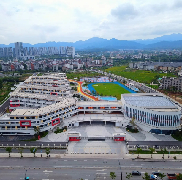 永康市占地面積最大的一所小學(xué) ——永康大司巷小學(xué)江南校區(qū)， 打造出家門口的好學(xué)校